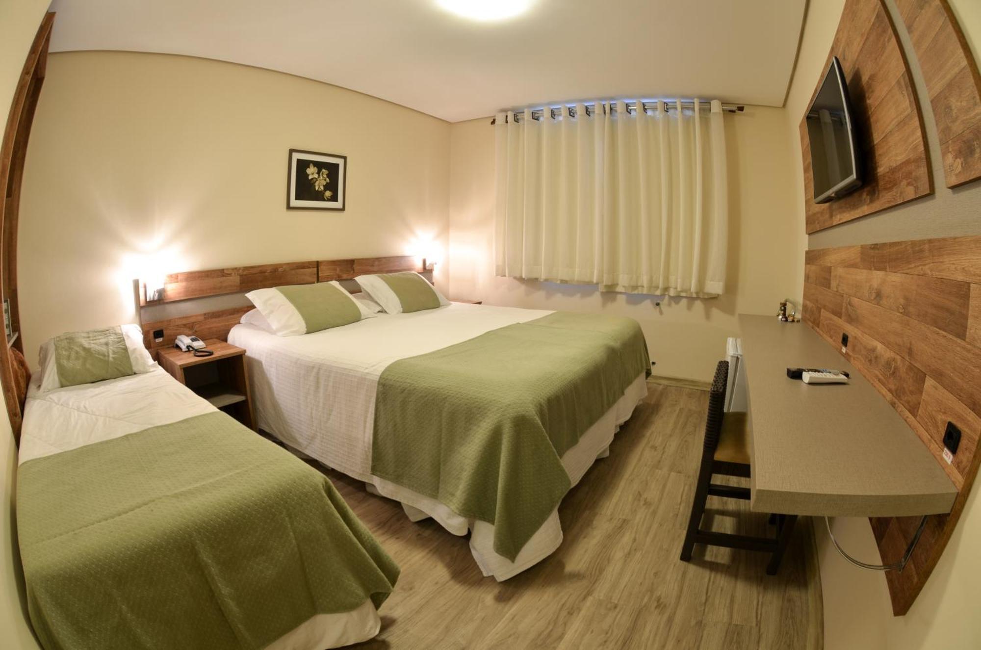 Quarto Luxo - Piso Térreo